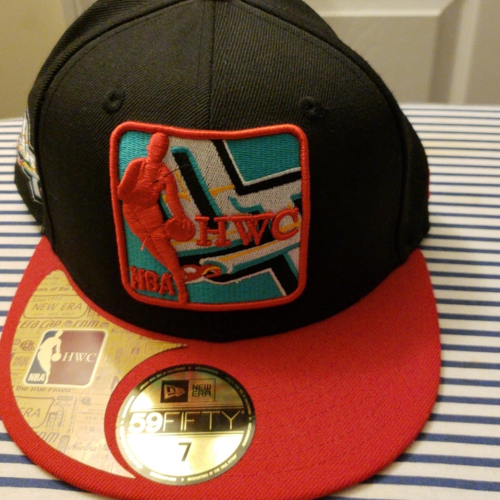 New era hwc Detroit Pistons fitted cap